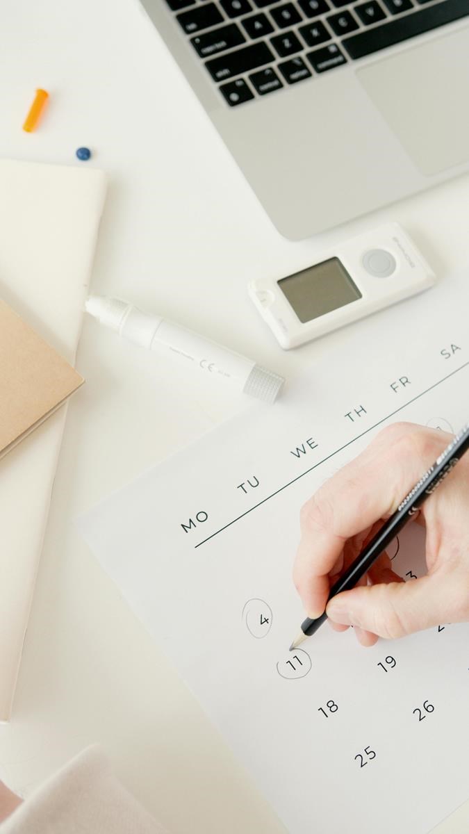 Diabetes at Work: Managing Blood Sugar During Busy Workdays